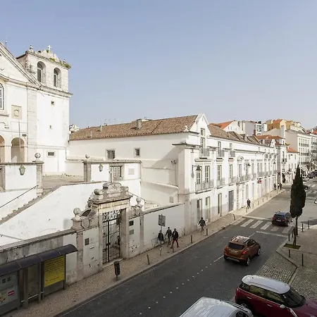 Apartamento Charming 2-bedroom In The Centre Lisboa