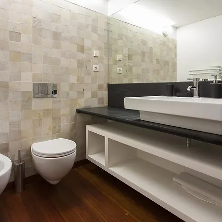 Apartman Charming 2-bedroom In The Centre *